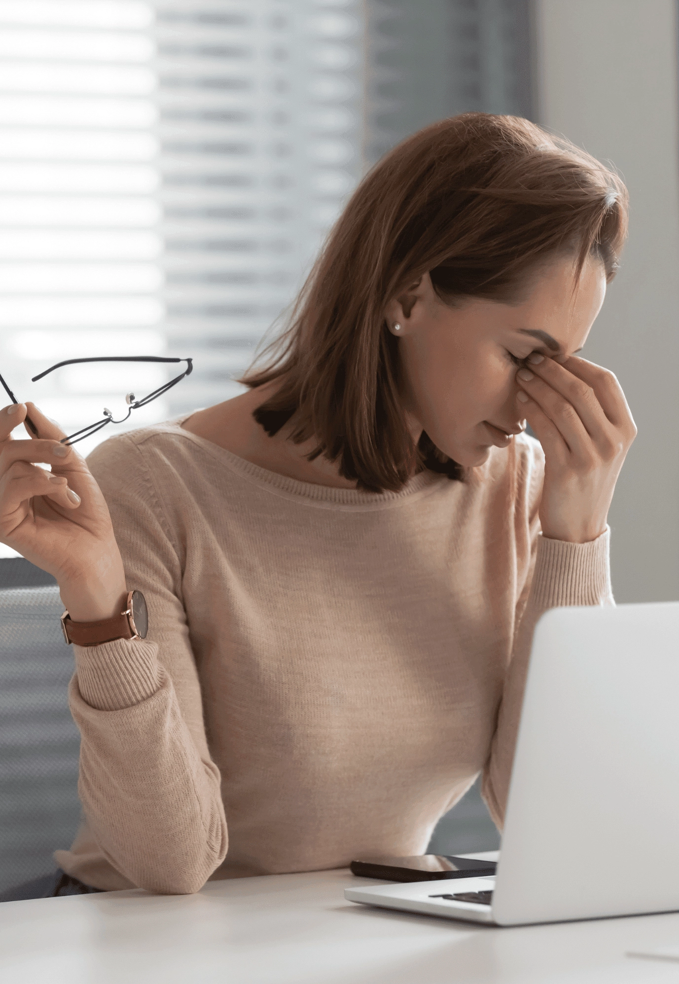 What is eye fatigue? When should you seek help from an optometrist for eyestrain?