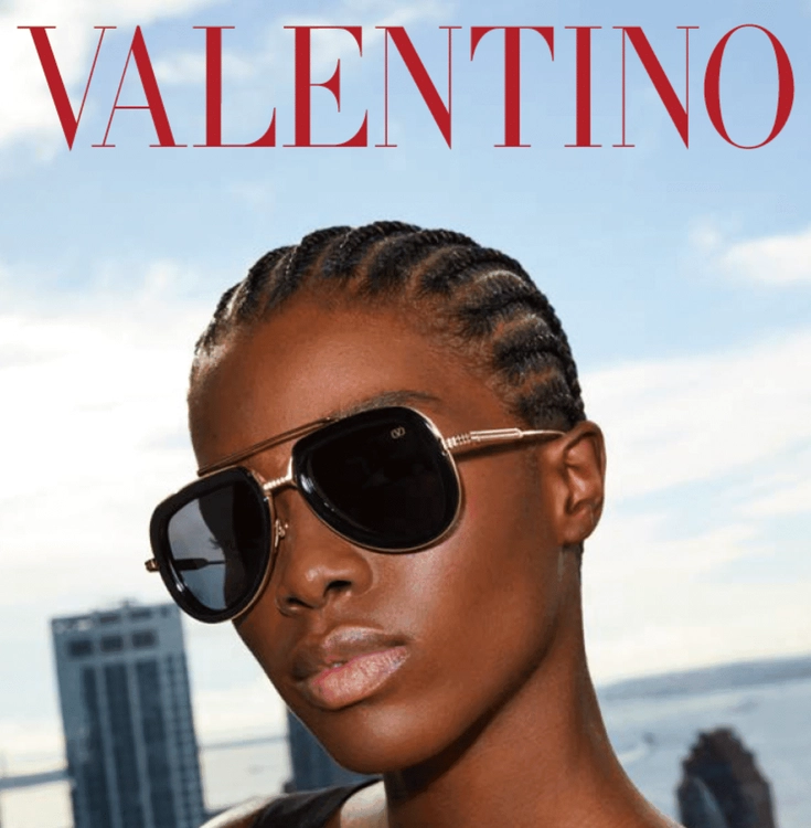 Lunettes Valentino : L'Essence de la Couture